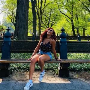 Meet your Posher, Bia